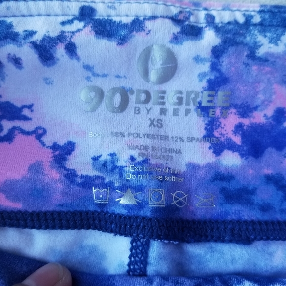 90° DEGREE BY REFLEX LEGGINGS - Picture 2 of 6